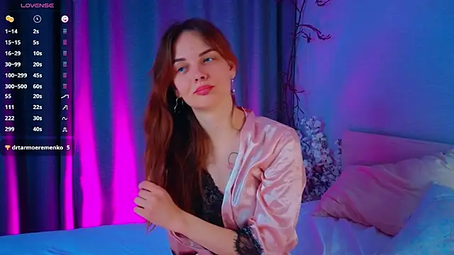Snapshot of LisaDrake chatting on September 30, 2025, 7:09 pm LisaDrake online show from September 30, 2025, 7:09 pm