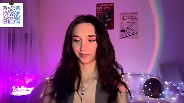 LinaMour online show from March 29, 2026, 10:44 pm