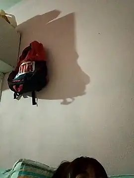 isabella931054 online show from September 28, 2025, 9:49 am