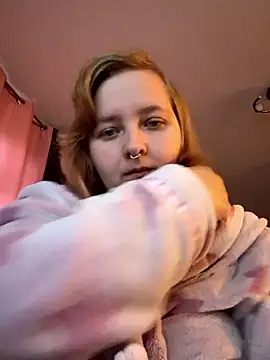 Snapshot of Kim_Secret chatting on October 21, 2025, 7:30 am Kim Secret online show from October 21, 2025, 7:30 am