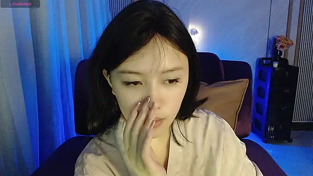 Eoov online show from September 27, 2025, 4:24 pm