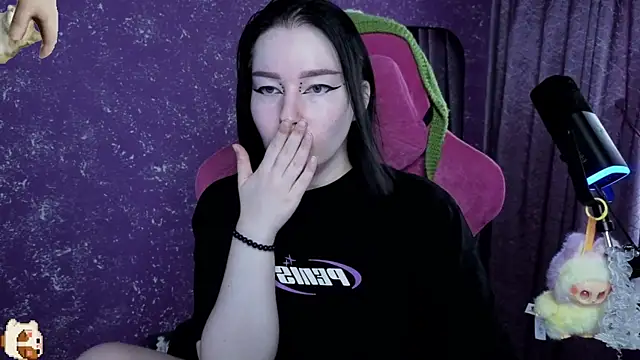MargarettRose online show from July 27, 2026, 3:02 am