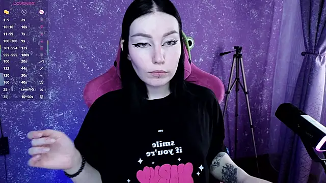 MargarettRose online show from June 3, 2026, 2:12 am
