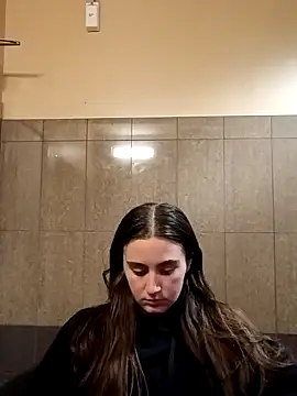 freakylittlebitch69 online show from September 21, 2025, 3:06 pm