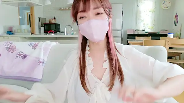 Snapshot of SUZU_1201 chatting on March 4, 2026, 1:24 am SUZU 1201 online show from March 4, 2026, 1:24 am