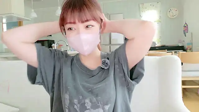 SUZU 1201 online show from July 12, 2026, 1:28 am