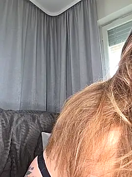 Luna Lynn online show from March 15, 2026, 9:49 am