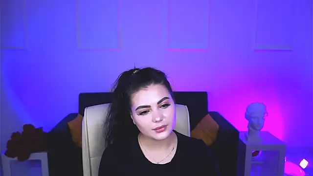 Snapshot of NaomiWilsons chatting on September 13, 2025, 10:15 am NaomiWilsons online show from September 13, 2025, 10:15 am