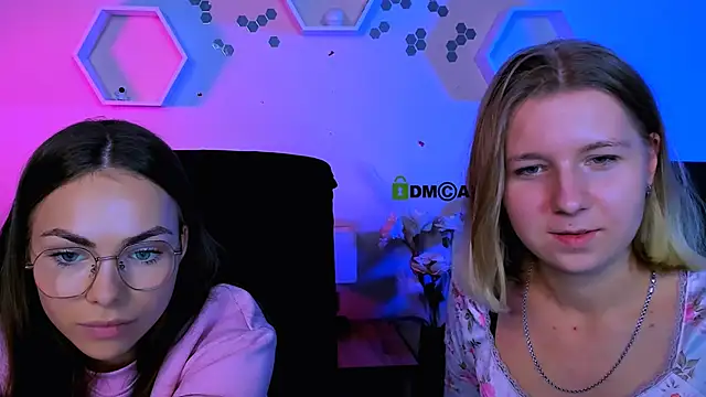 gloria bubble online show from November 23, 2025, 12:59 pm