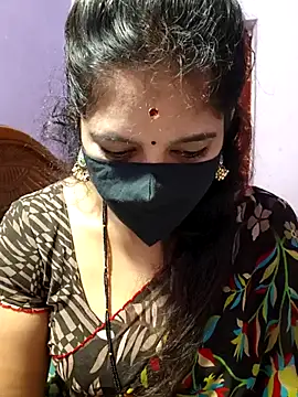 luci-queen online show from September 14, 2025, 4:46 am