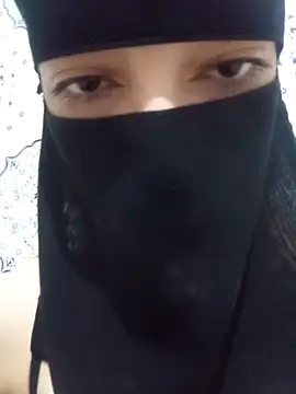 olivia-39 online show from September 22, 2025, 2:01 pm