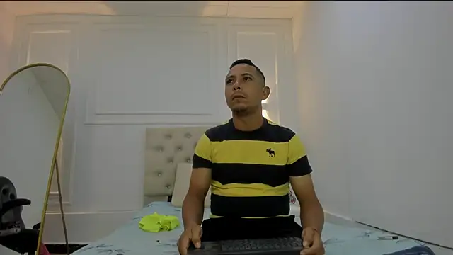 charlotte dante212 online show from February 22, 2026, 4:04 am