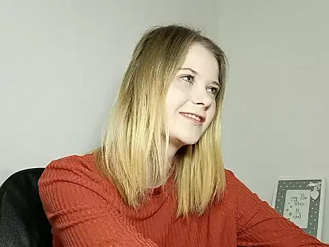 Snapshot of LydiaYoung chatting on September 29, 2025, 6:13 pm LydiaYoung online show from September 29, 2025, 6:13 pm