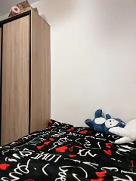 Snapshot of HoneyLace_ chatting on May 4, 2026, 5:16 pm HoneyLace online show from May 4, 2026, 5:16 pm