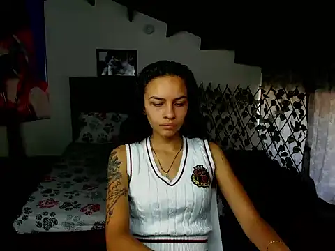 Skylovershot online show from November 27, 2025, 1:55 pm