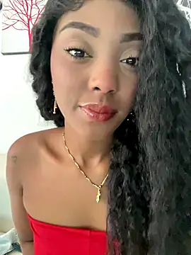 zaracollins01 online show from October 3, 2025, 6:53 pm