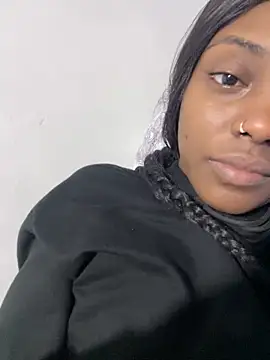 zaracollins01 online show from October 17, 2025, 1:02 pm