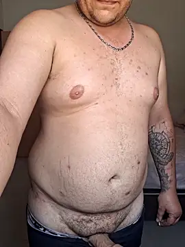 coisasdecasal2727 online show from October 3, 2025, 2:51 pm