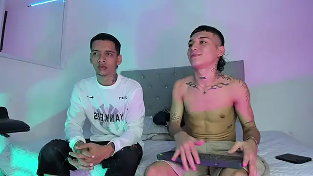 twinkDuohot online show from February 12, 2026, 11:04 pm