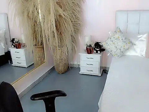 samantha bliss online show from November 2, 2025, 11:59 am