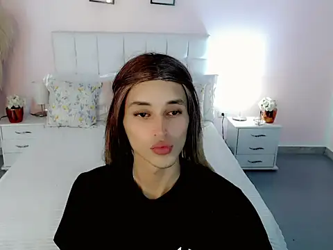 samantha bliss online show from October 17, 2025, 12:18 pm