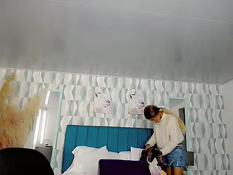 samantha bliss online show from September 20, 2025, 7:19 pm