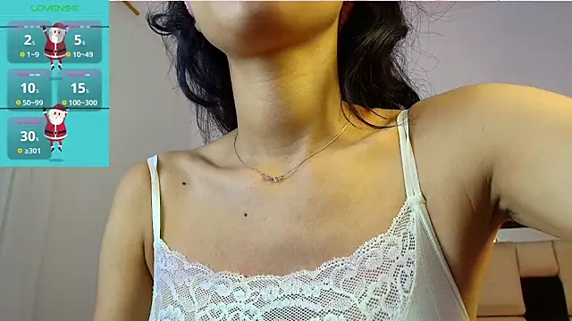 Snapshot of emycarver09 chatting on January 18, 2026, 11:13 am emycarver09 online show from January 18, 2026, 11:13 am