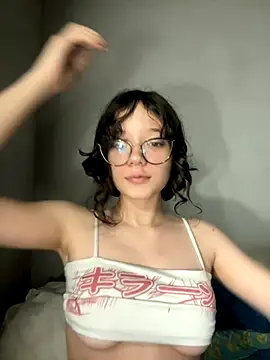 sukubo   online show from October 10, 2025, 8:15 am