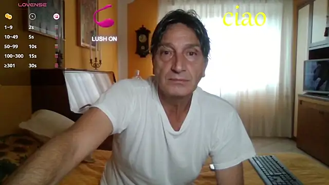Snapshot of lattediyak chatting on July 11, 2026, 5:52 am lattediyak online show from July 11, 2026, 5:52 am