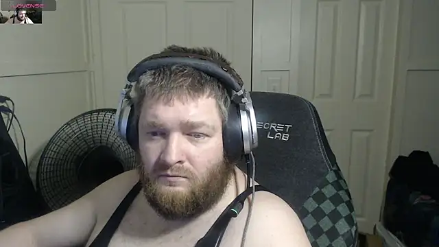 NeedyGlister online show from November 7, 2025, 8:52 am