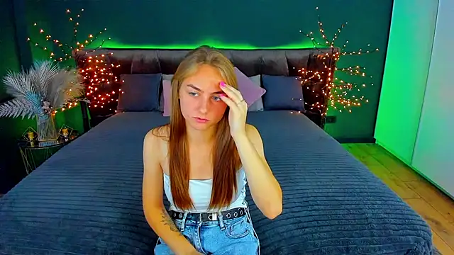 MilaAddams online show from September 11, 2025, 5:51 am