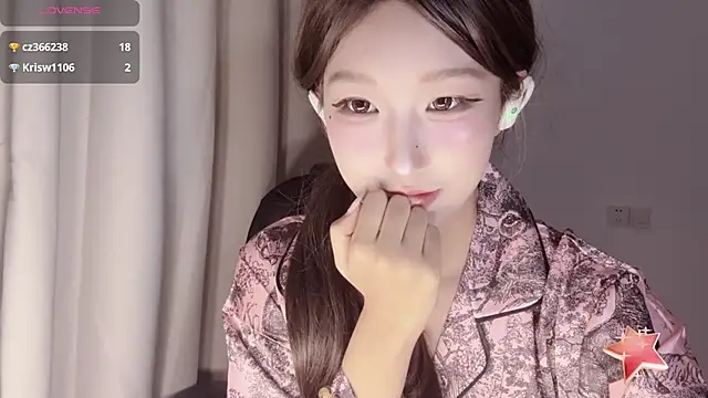 Snapshot of Winnie666- chatting on September 29, 2025, 4:34 pm Winnie666- online show from September 29, 2025, 4:34 pm