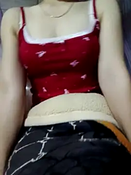 LucyyLy online show from December 1, 2025, 11:33 am