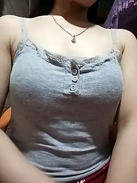 LucyyLy online show from March 19, 2026, 11:49 pm