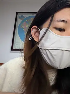 Lulu125216 online show from October 12, 2025, 8:05 am