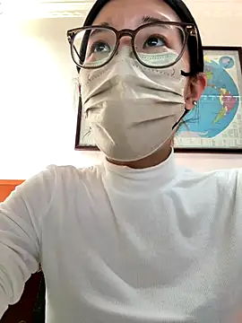 Lulu125216 online show from November 5, 2025, 4:59 am