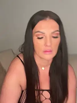 Snapshot of Nola_Luxx-offiziell chatting on October 27, 2025, 12:28 pm Nola Luxx-offiziell online show from October 27, 2025, 12:28 pm