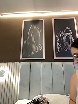 Snapshot of Tayler_Kim chatting on December 15, 2025, 6:36 pm Tayler Kim online show from December 15, 2025, 6:36 pm