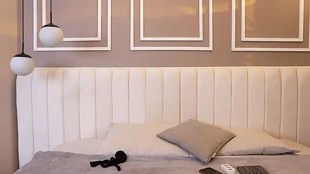 Tayler Kim online show from March 8, 2026, 4:21 pm