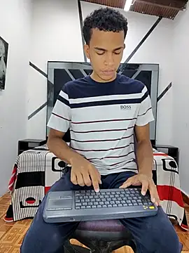 aston xvera online show from September 24, 2025, 7:31 pm