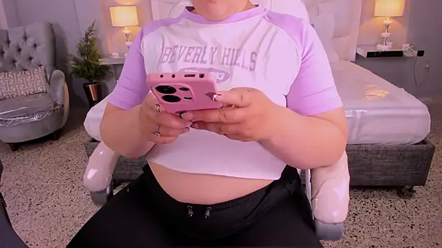 Miss Francheska online show from February 10, 2026, 11:53 am