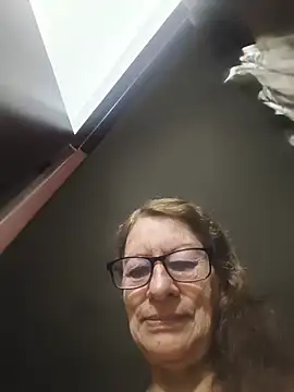 MaryLunne online show from June 13, 2026, 11:08 am