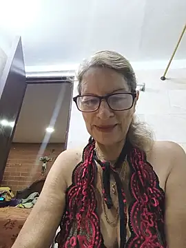MaryLunne online show from July 9, 2026, 11:10 am
