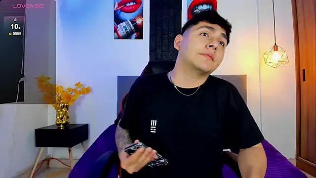 Nicolas James Sc online show from October 22, 2025, 2:05 pm