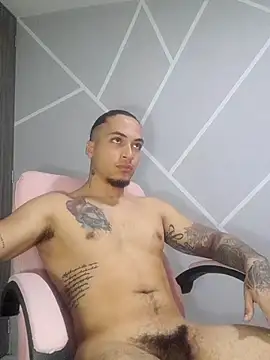 Snapshot of magic_mike_26 chatting on February 5, 2026, 9:10 pm magic mike 26 online show from February 5, 2026, 9:10 pm