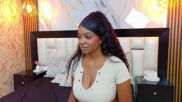 JanneCooper online show from April 20, 2026, 7:37 pm