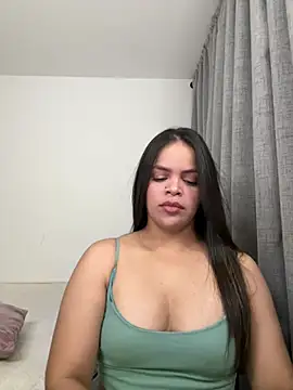 Snapshot of helen_palmer chatting on May 23, 2026, 1:37 am helen palmer online show from May 23, 2026, 1:37 am
