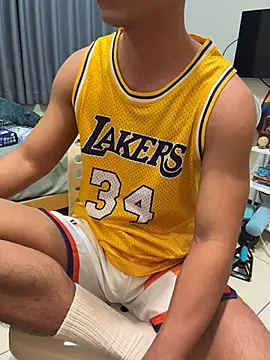 black xun online show from April 19, 2026, 12:39 pm