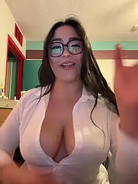 Snapshot of MyHoneyFrida chatting on June 3, 2026, 3:51 am MyHoneyFrida online show from June 3, 2026, 3:51 am