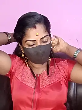 Snapshot of tamilammukuttyy chatting on April 30, 2026, 11:28 am tamilammukuttyy online show from April 30, 2026, 11:28 am